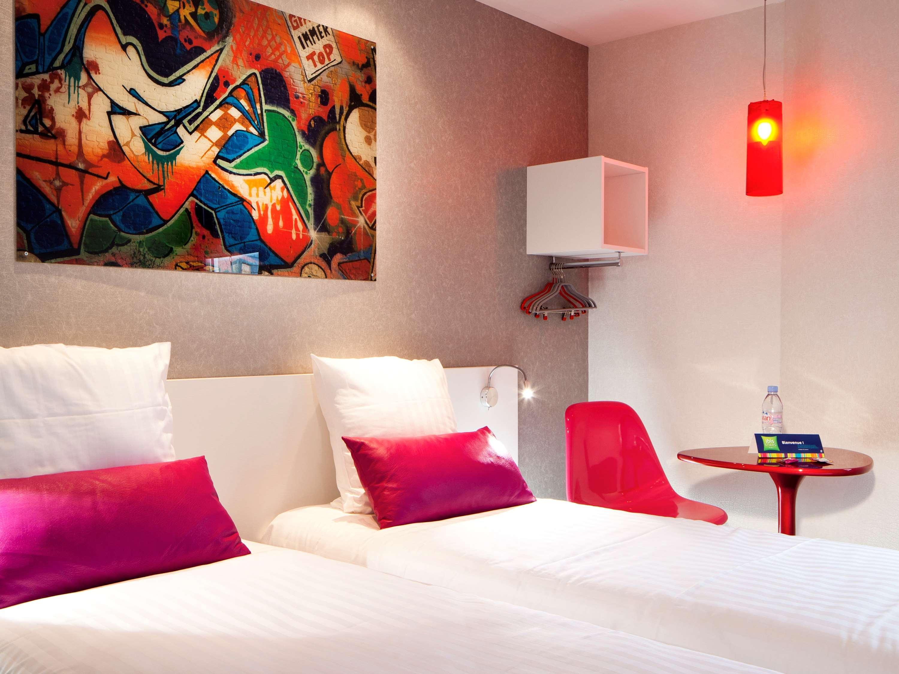 Отель Ibis Styles Blois Centre Gare Экстерьер фото