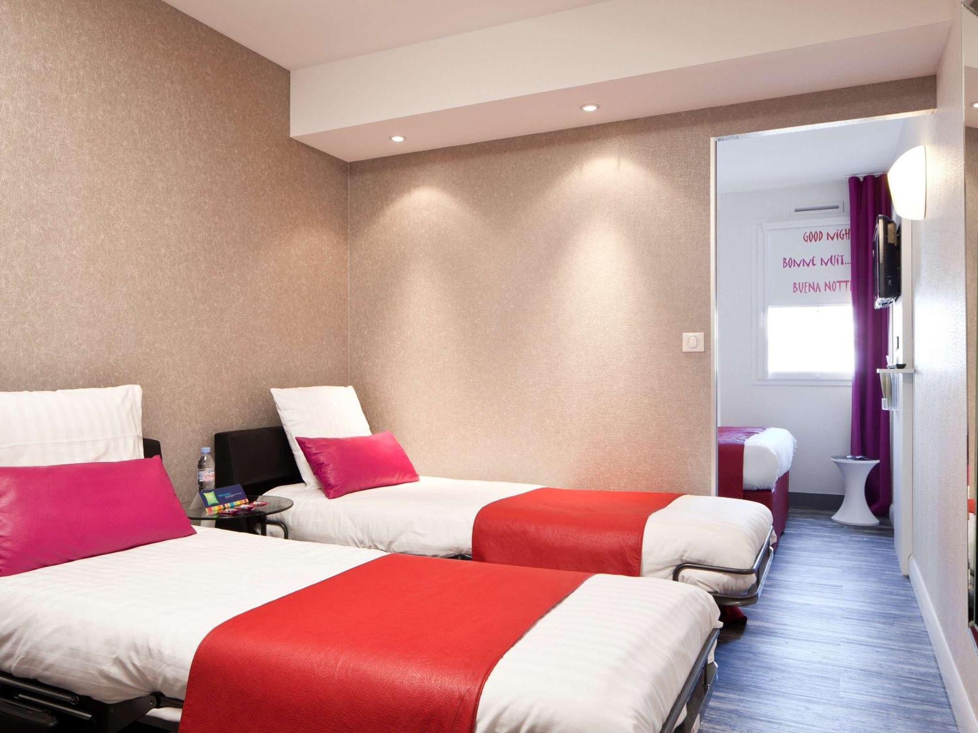 Отель Ibis Styles Blois Centre Gare Экстерьер фото