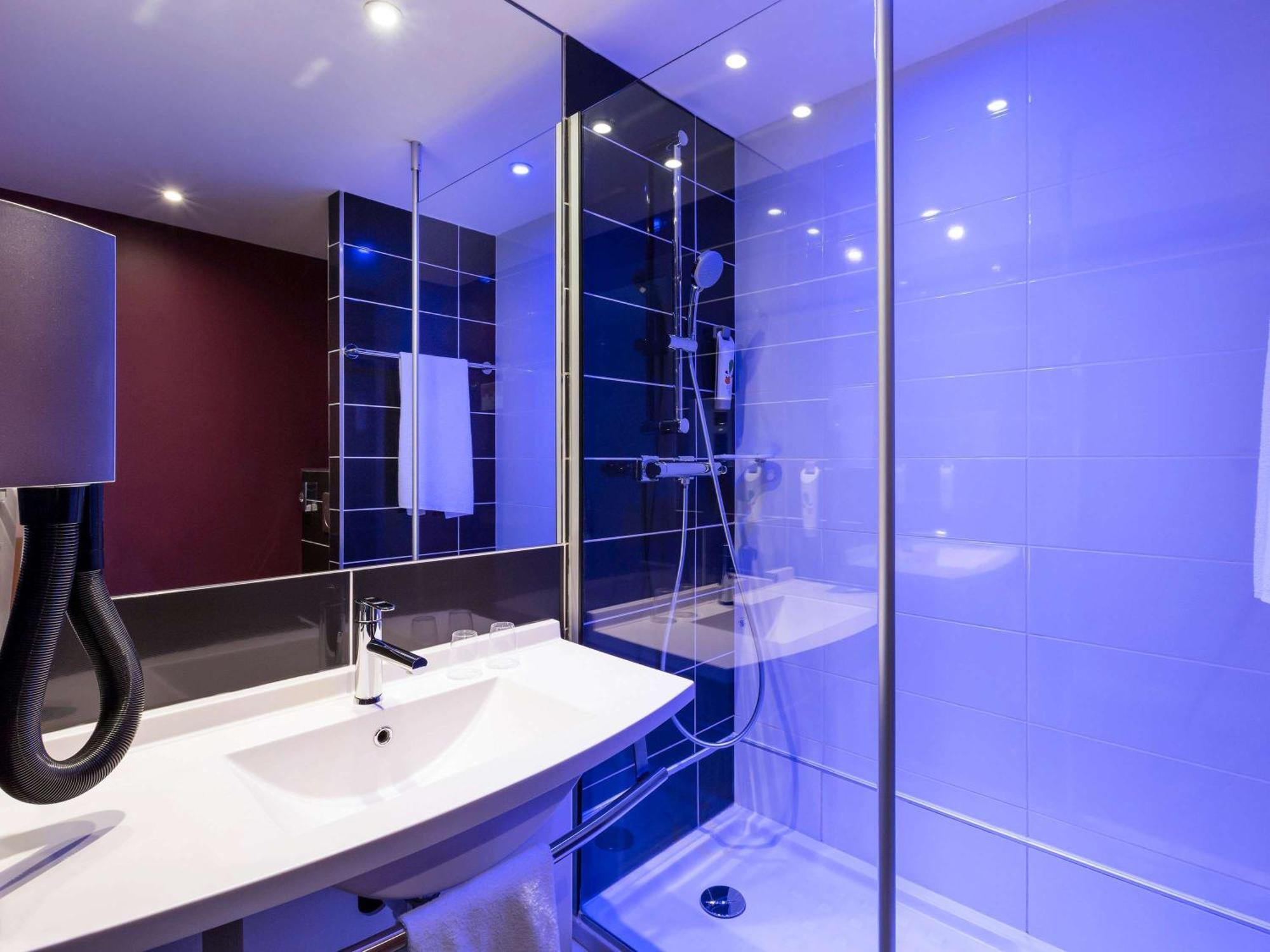 Отель Ibis Styles Blois Centre Gare Экстерьер фото