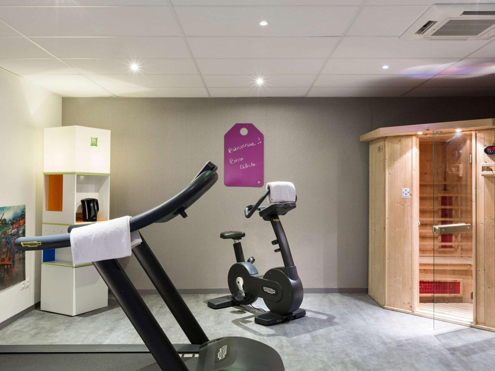 Отель Ibis Styles Blois Centre Gare Экстерьер фото