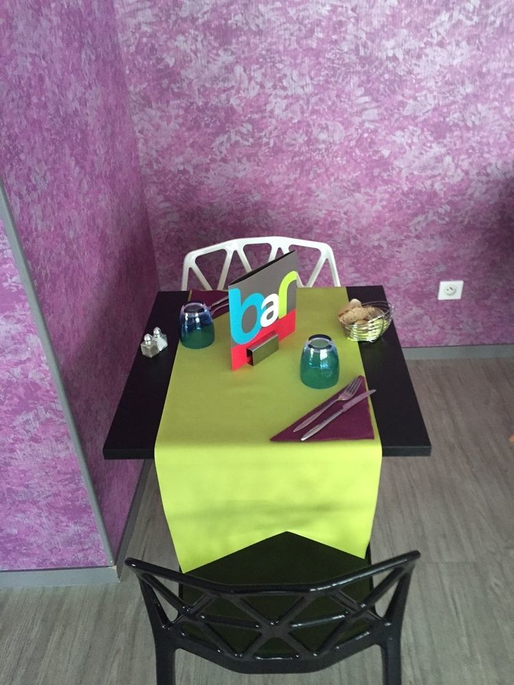 Отель Ibis Styles Blois Centre Gare Экстерьер фото